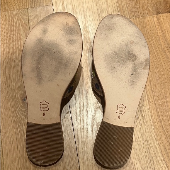 Seychelles Tan Floral Embroidered Sandals. Size 8 - Picture 7 of 8